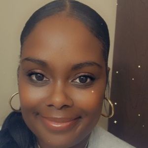 Meet your Posher, Nadia